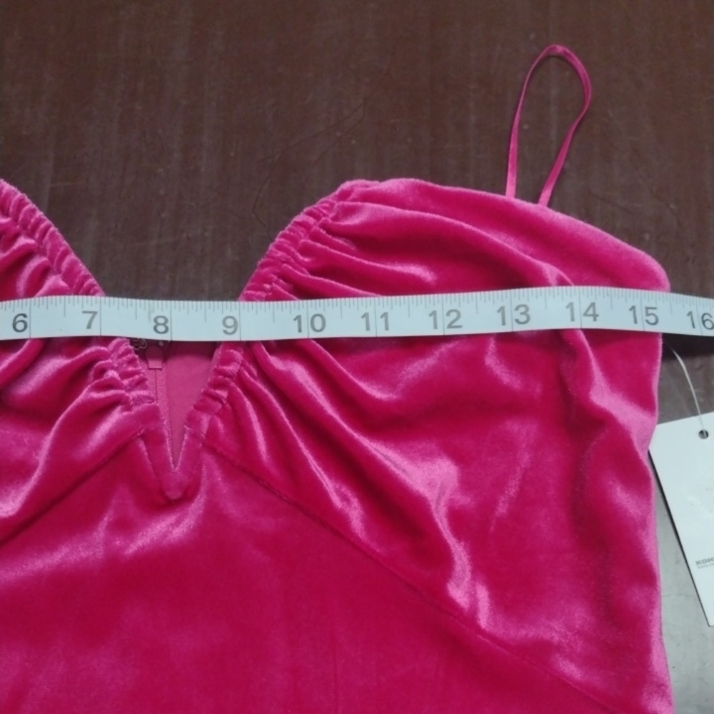 New SO Velvet Vibrant Strapless Mini Dress in Fuchsia Wedding Guest, Formal - Picture 8 of 16